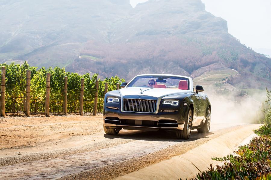  Rolls-Royce Dawn 2015 года  (UK) (фото 19 из 30)